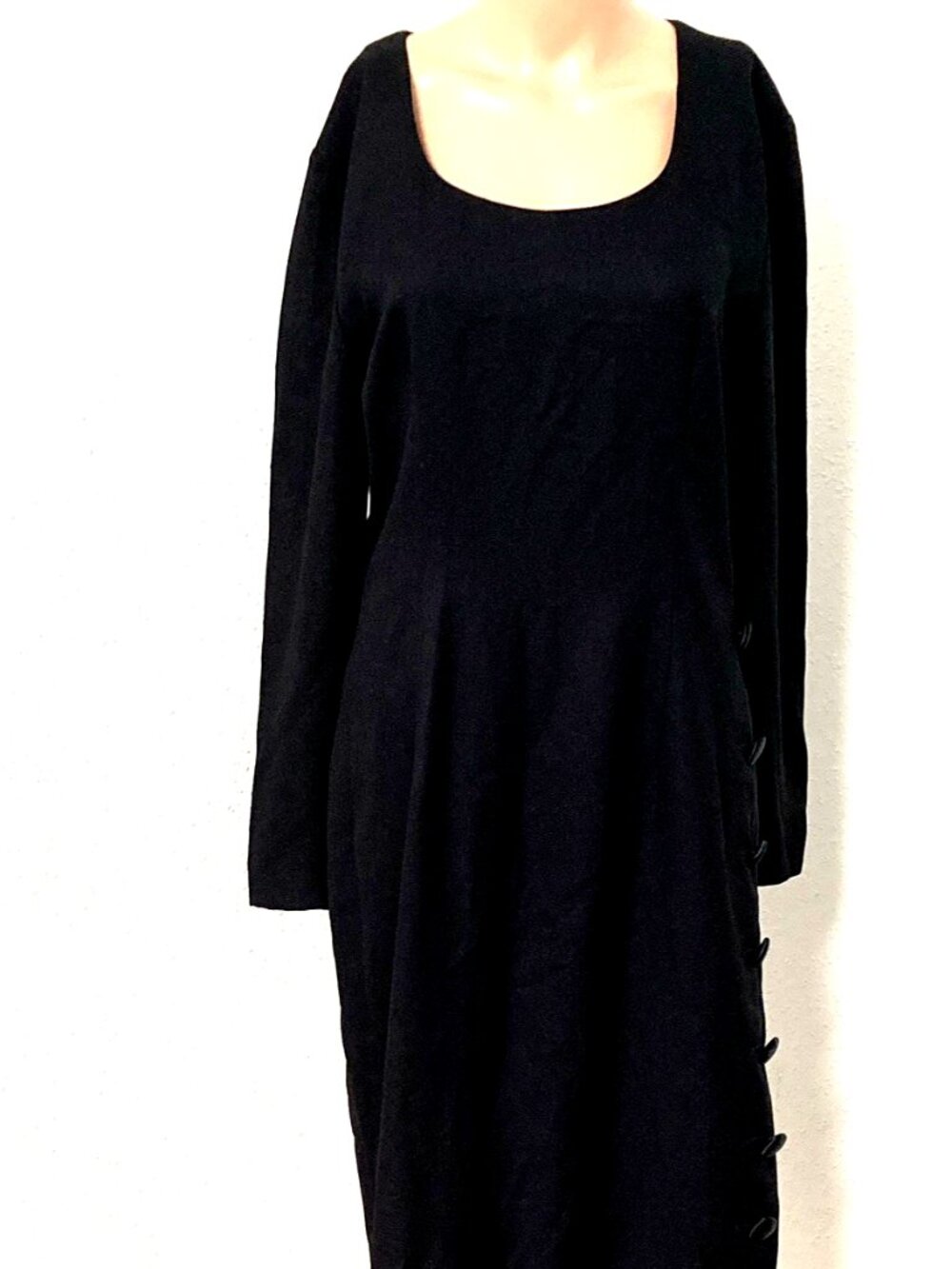 Maggy London Women’s 12 Black Knit Pencil Dress Long Sleeve Scoop Neck Button